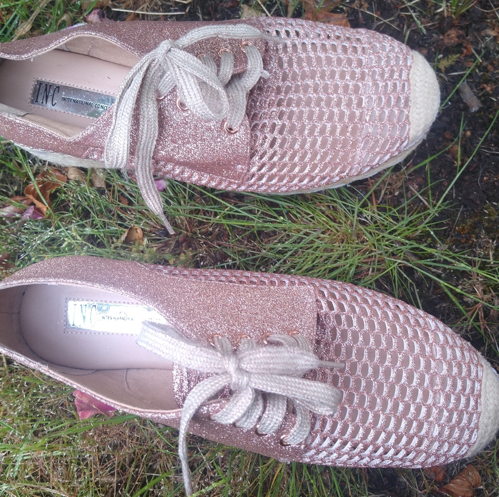 Stylish Platform sneakers by International concept